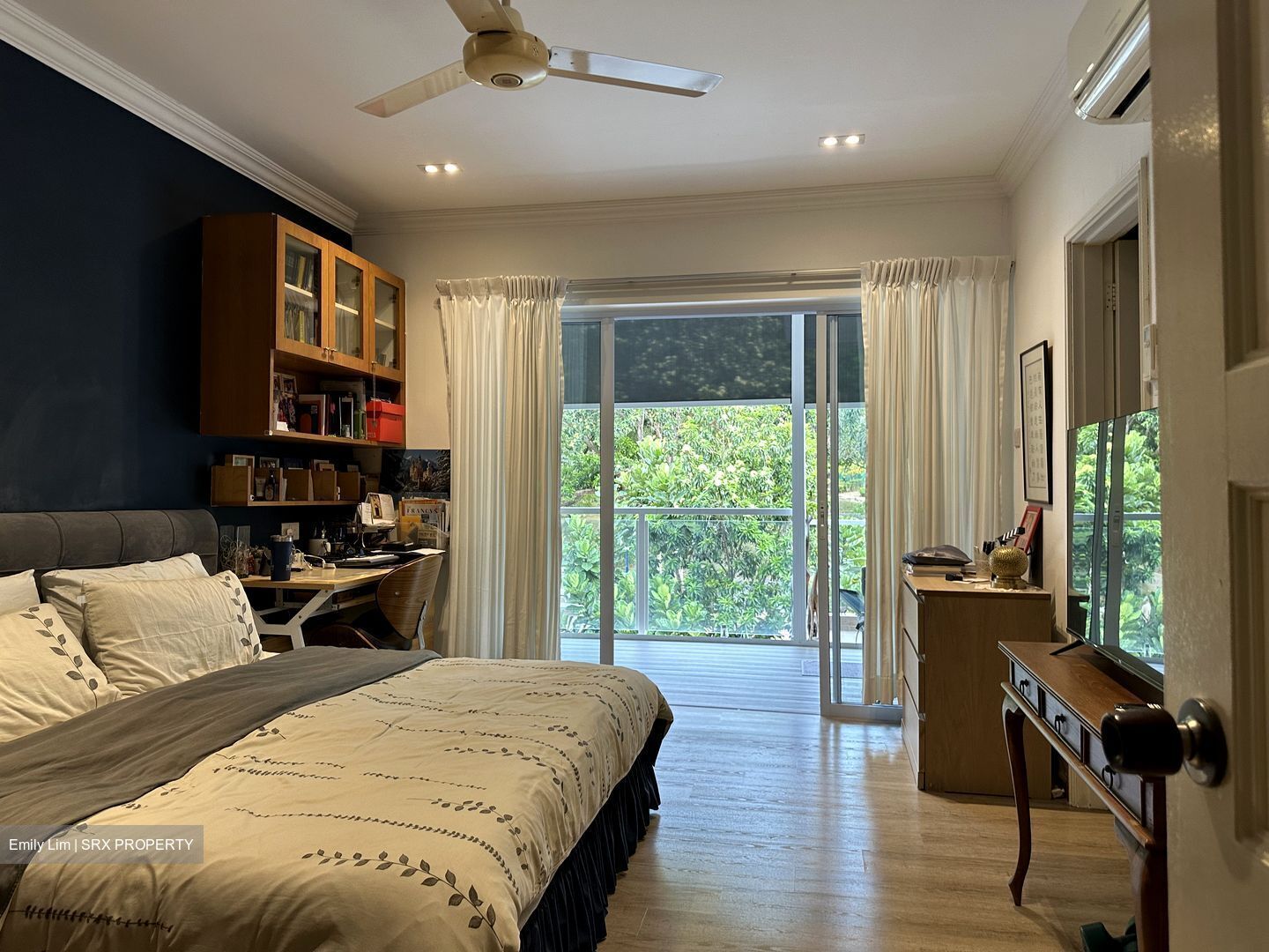 Parry Park (D19), Terrace #561435881